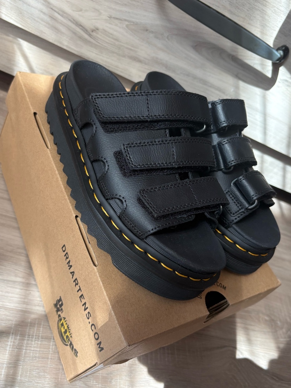 Dr Martens RAINE SLIDE ATHENA LEATHER SANDAL